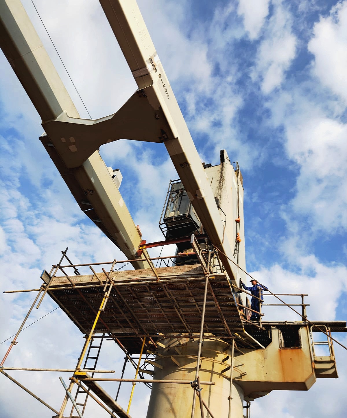 Cargo Crane Jib repair Sea Forrest